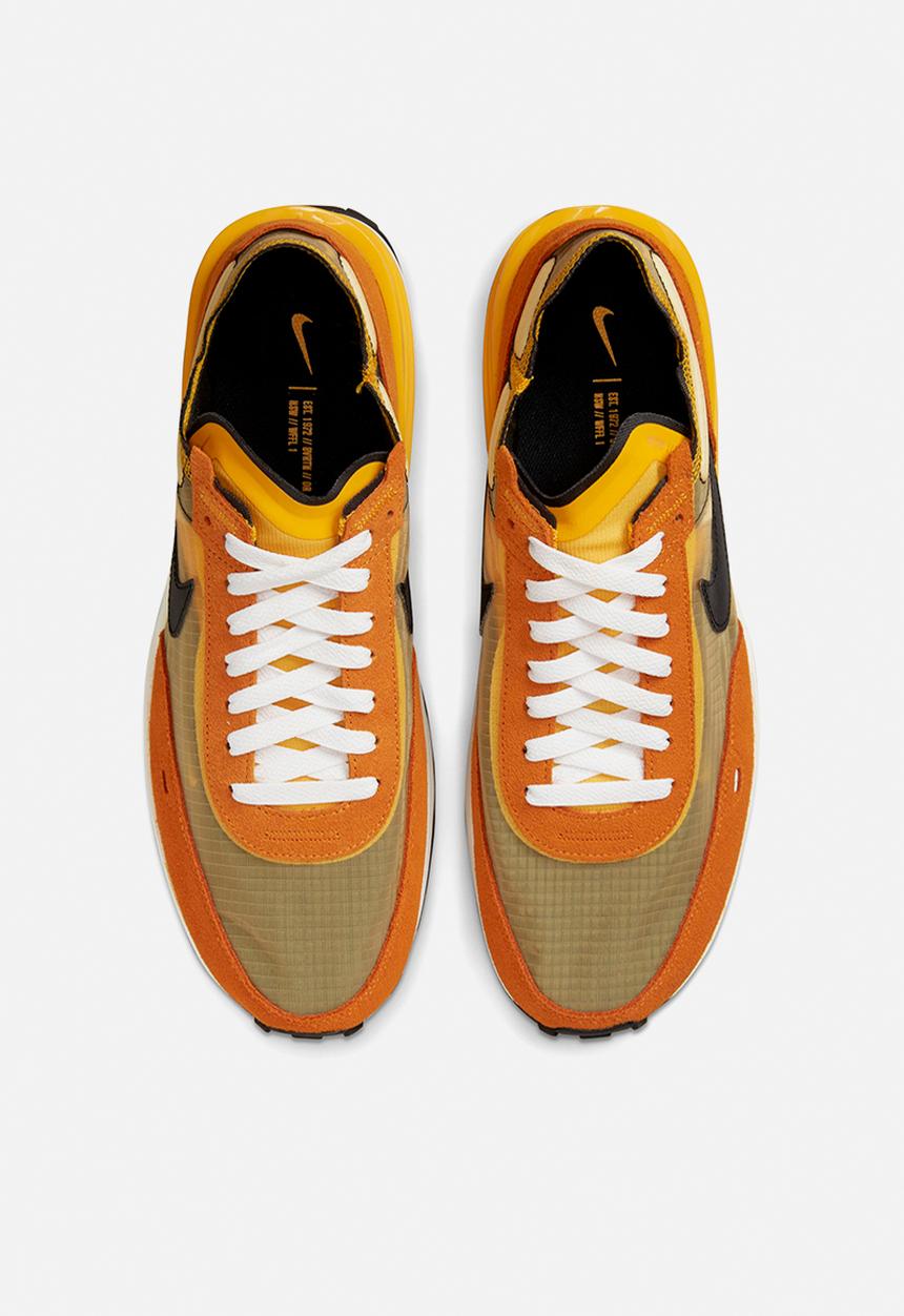 Nike - Waffle one se - university gold/black-sunset-racer blue