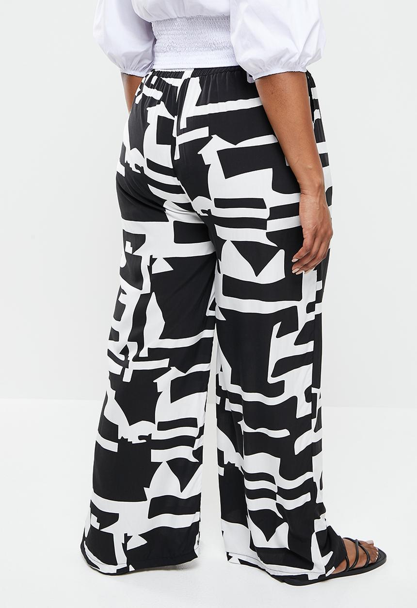 Me&B - Plus pull-on wide leg pant with tie detail - black & white 