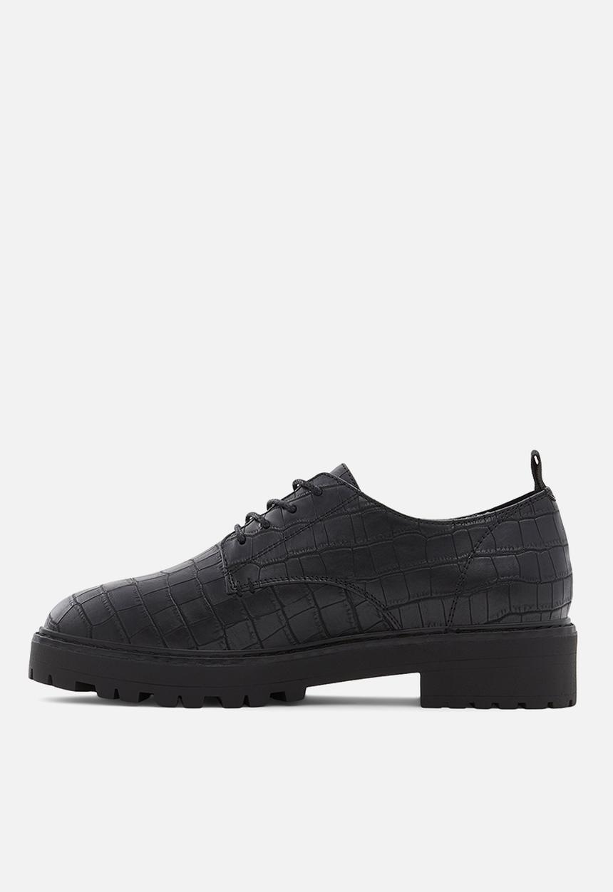 Call It Spring - Parkerr derby - black