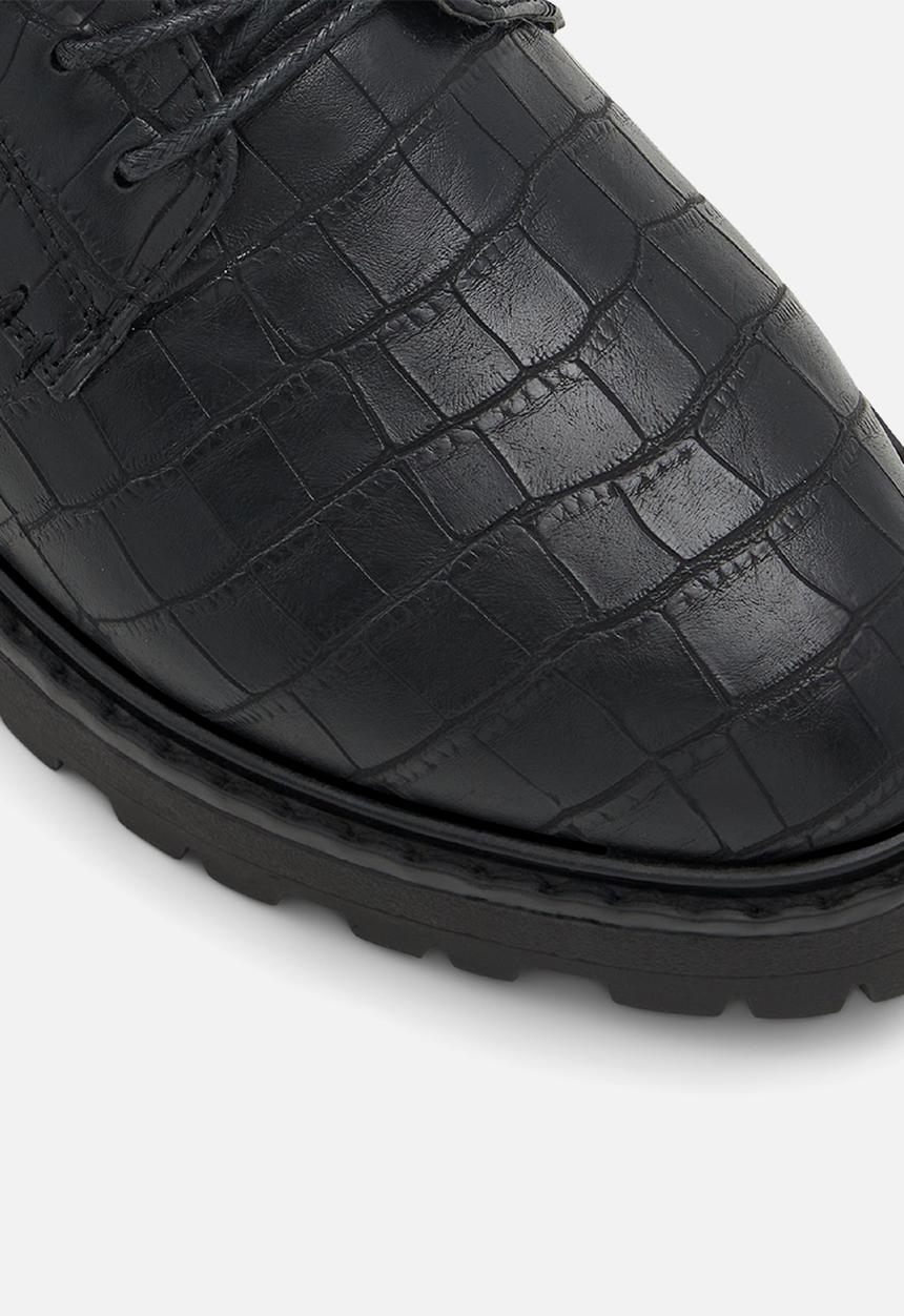 Call It Spring - Parkerr derby - black