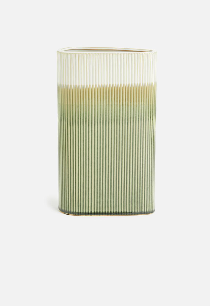 Present Time - Ribbed tri vase - green