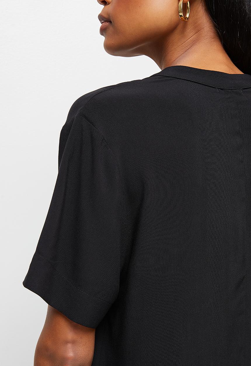 edit - Mandarin collar swing hem tunic - black