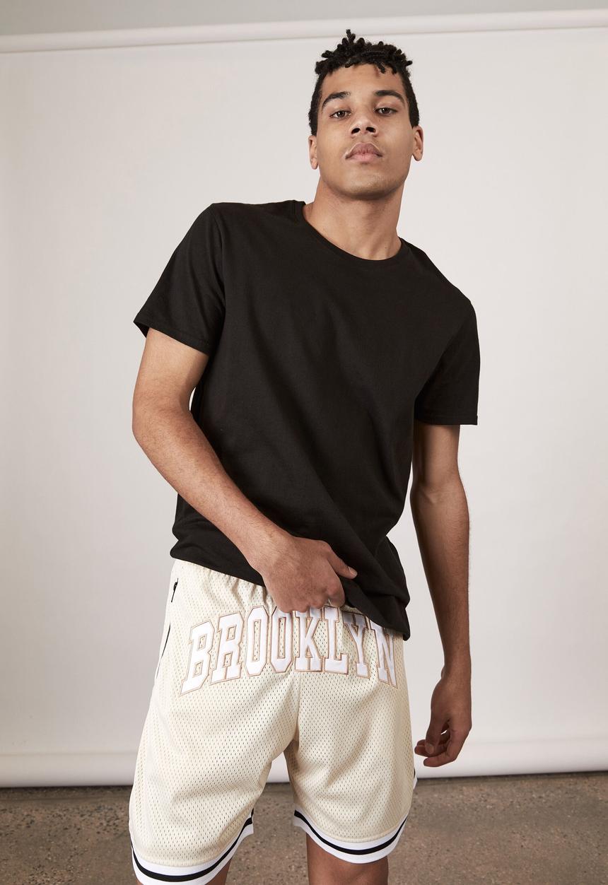 Factorie - Basketball short - ivory