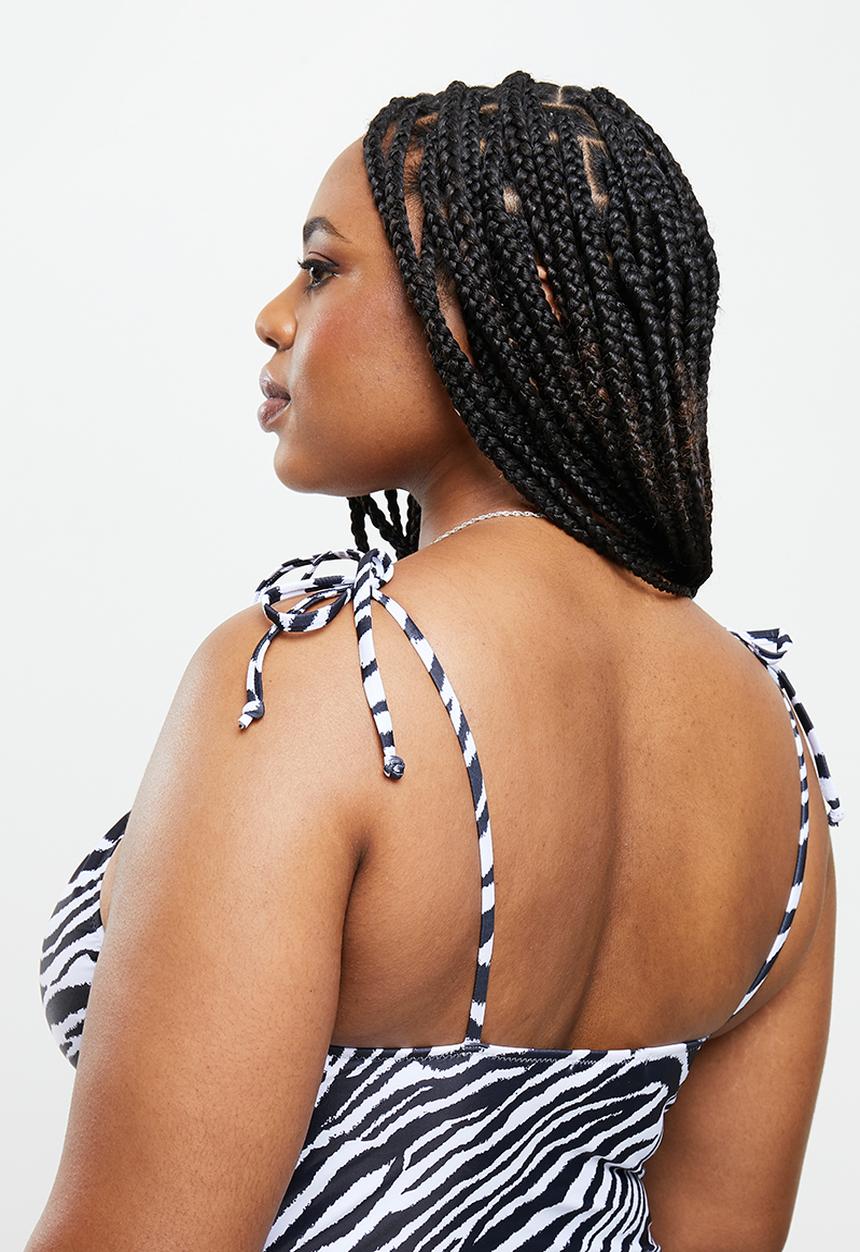 Missguided - Plus zebra ud triangle co swimsuit - black & white 