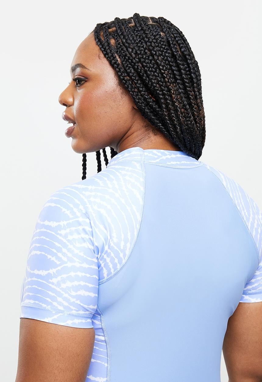 Lizzy - Plus leigha short sleeve rashie - blue
