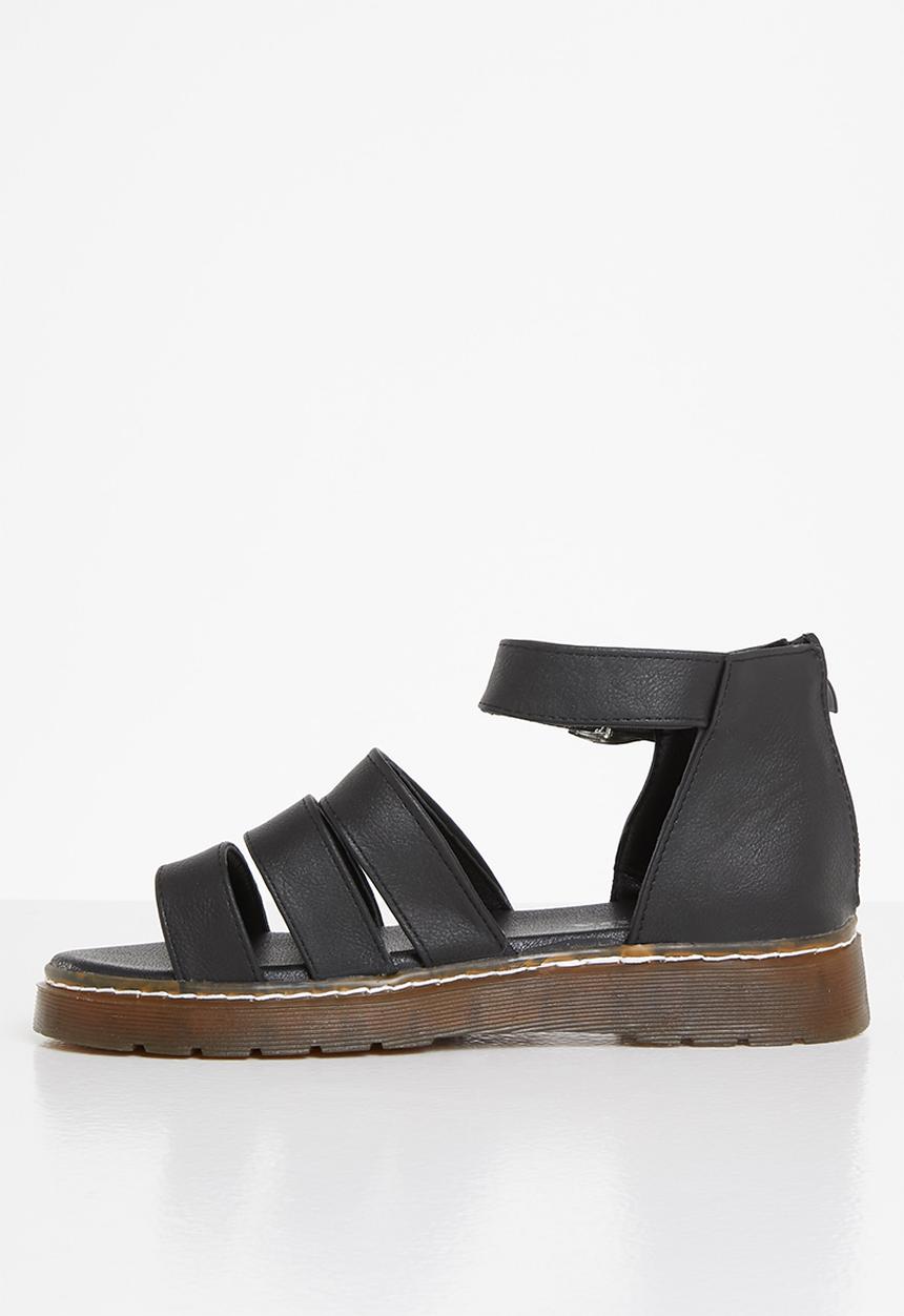 Jada - Strappy buckle sandal - black
