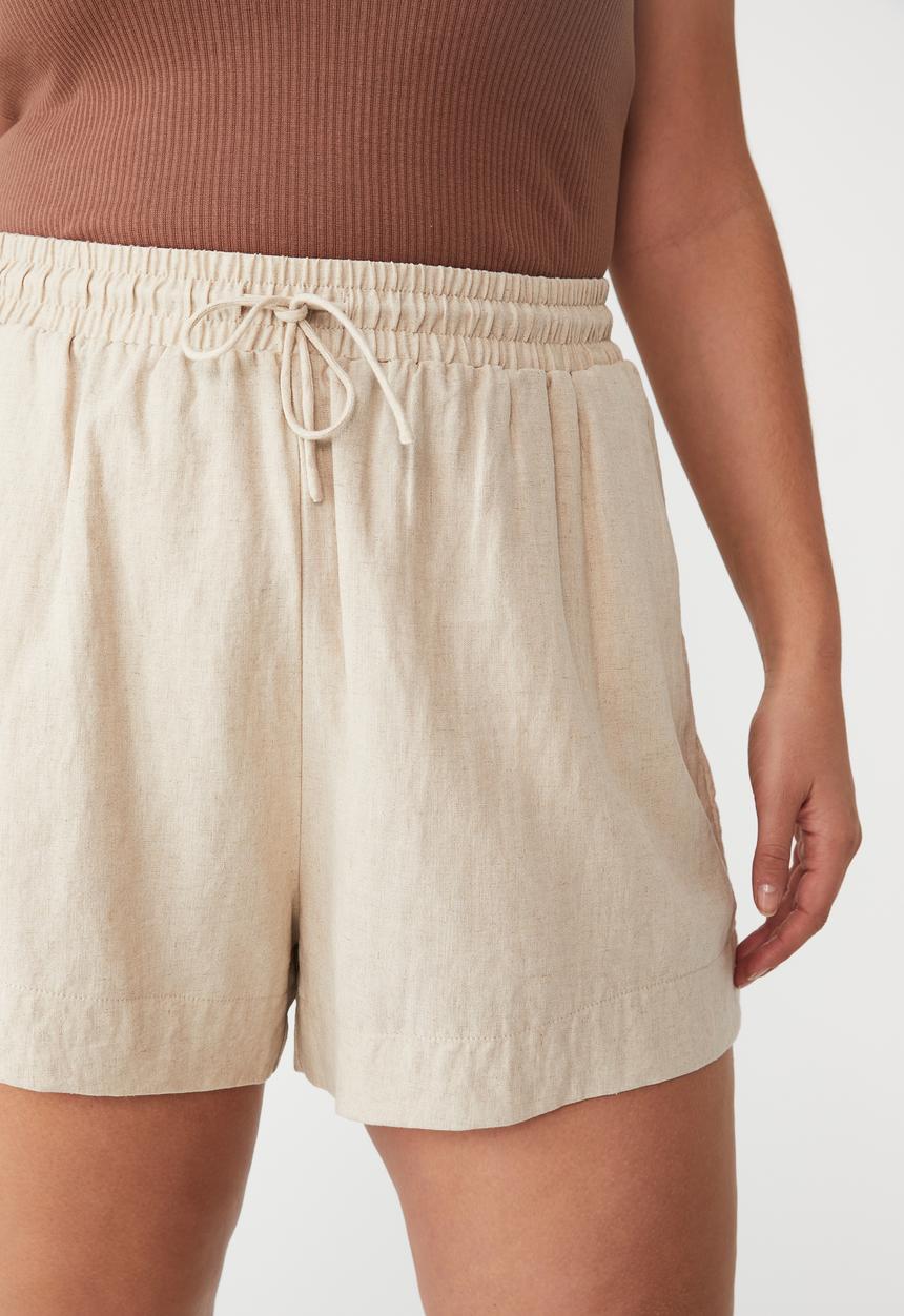Cotton On - Curve daydreamer short - neutral 