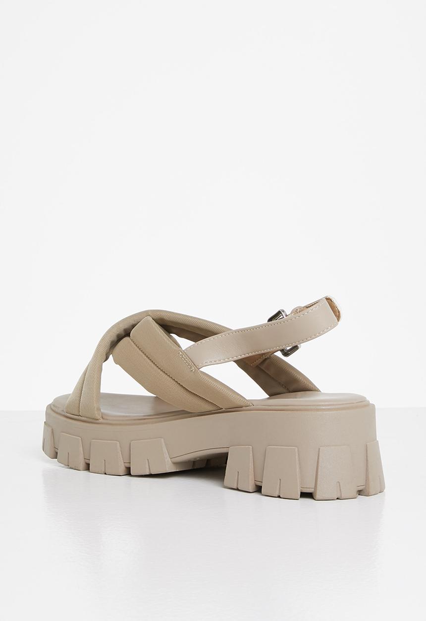 Missguided - Padded cross over chunky sole sandal - sand