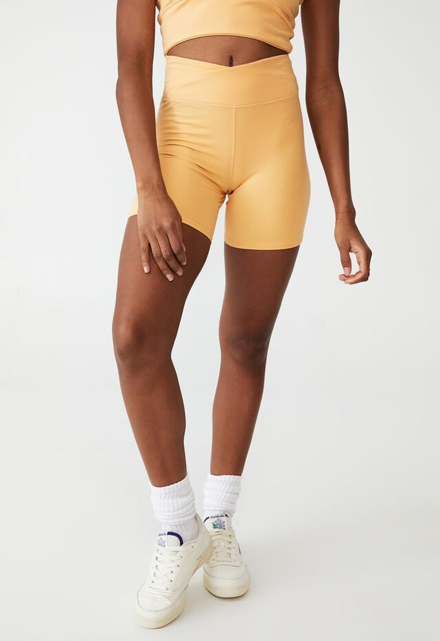 Cotton On - Ultra soft movement bike short - apricot ice