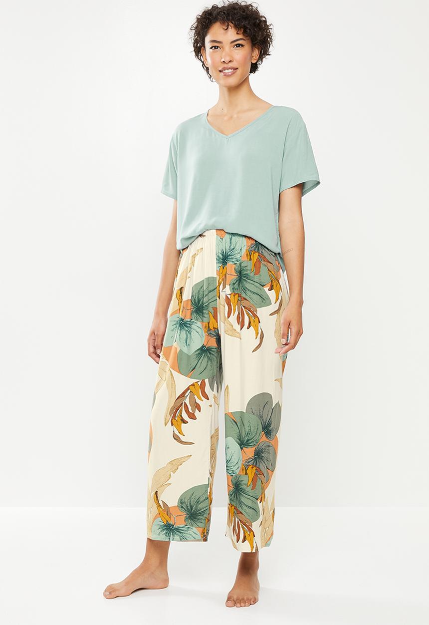 dailyfriday - Sleep top & wide leg pants - light sage print