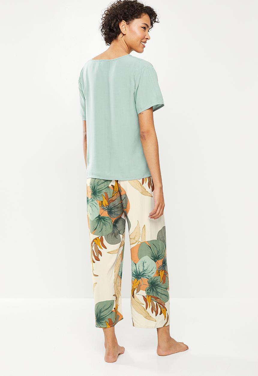 dailyfriday - Sleep top & wide leg pants - light sage print