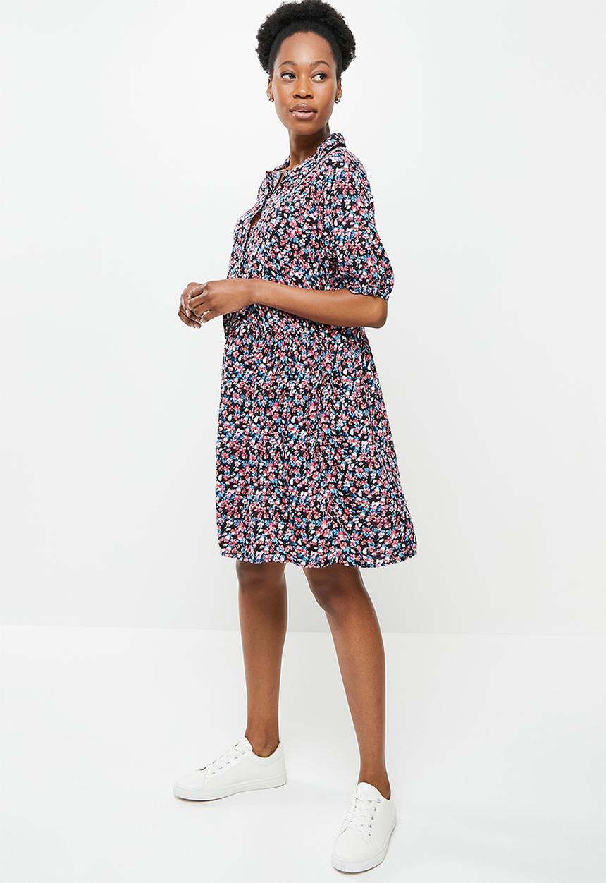 Jacqueline de Yong - Irene short sleeve shirt dress - black small flower