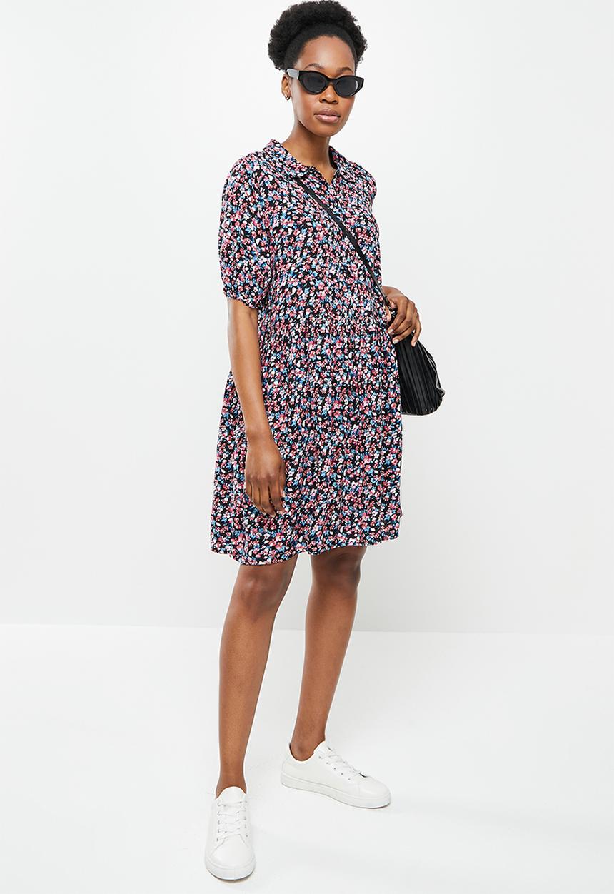 Jacqueline de Yong - Irene short sleeve shirt dress - black small flower