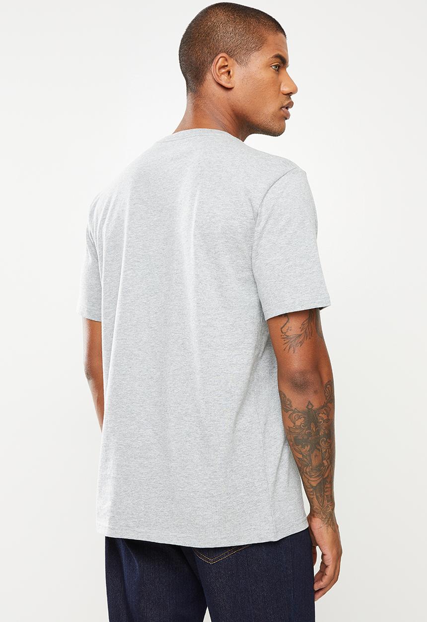 Converse - Embroidered star chevron left chest tee - grey