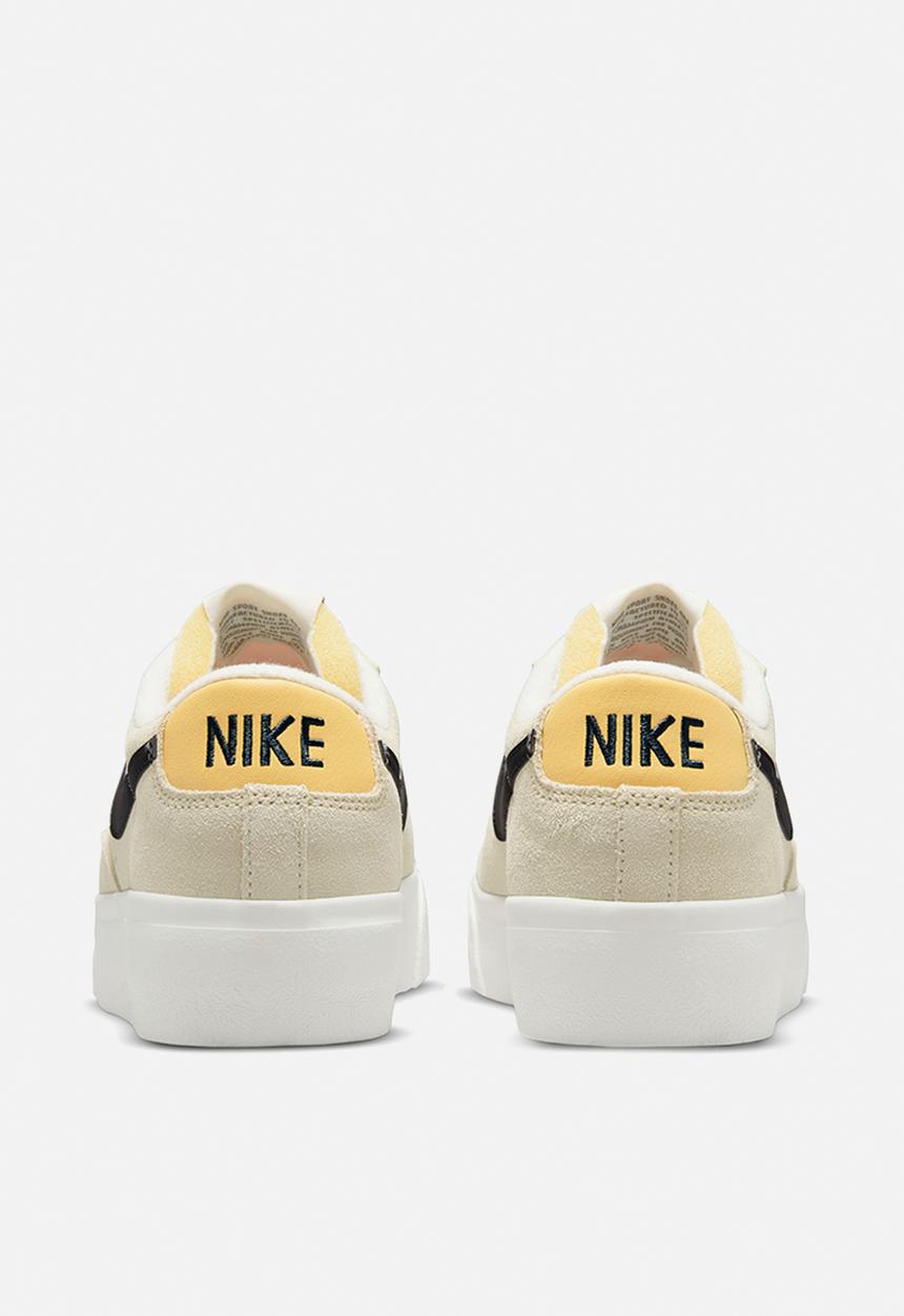 Nike - Wmns blazer platform - light stone/off noir-summit white