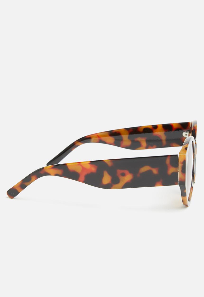 Superbalist - Tammy oval sunglasses - brown 
