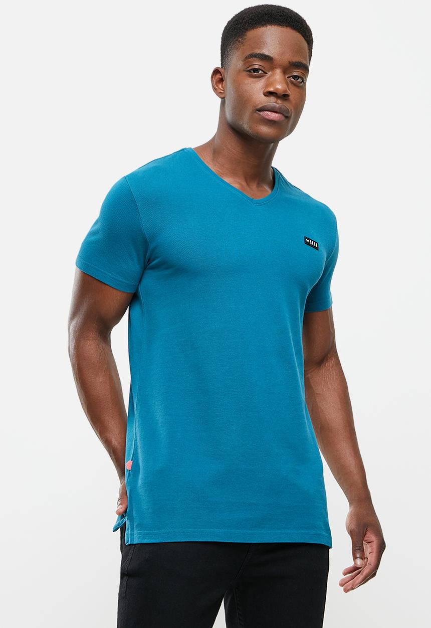 S.P.C.C - Marsden regular fit straight hem, v-neck tee - cyber teal