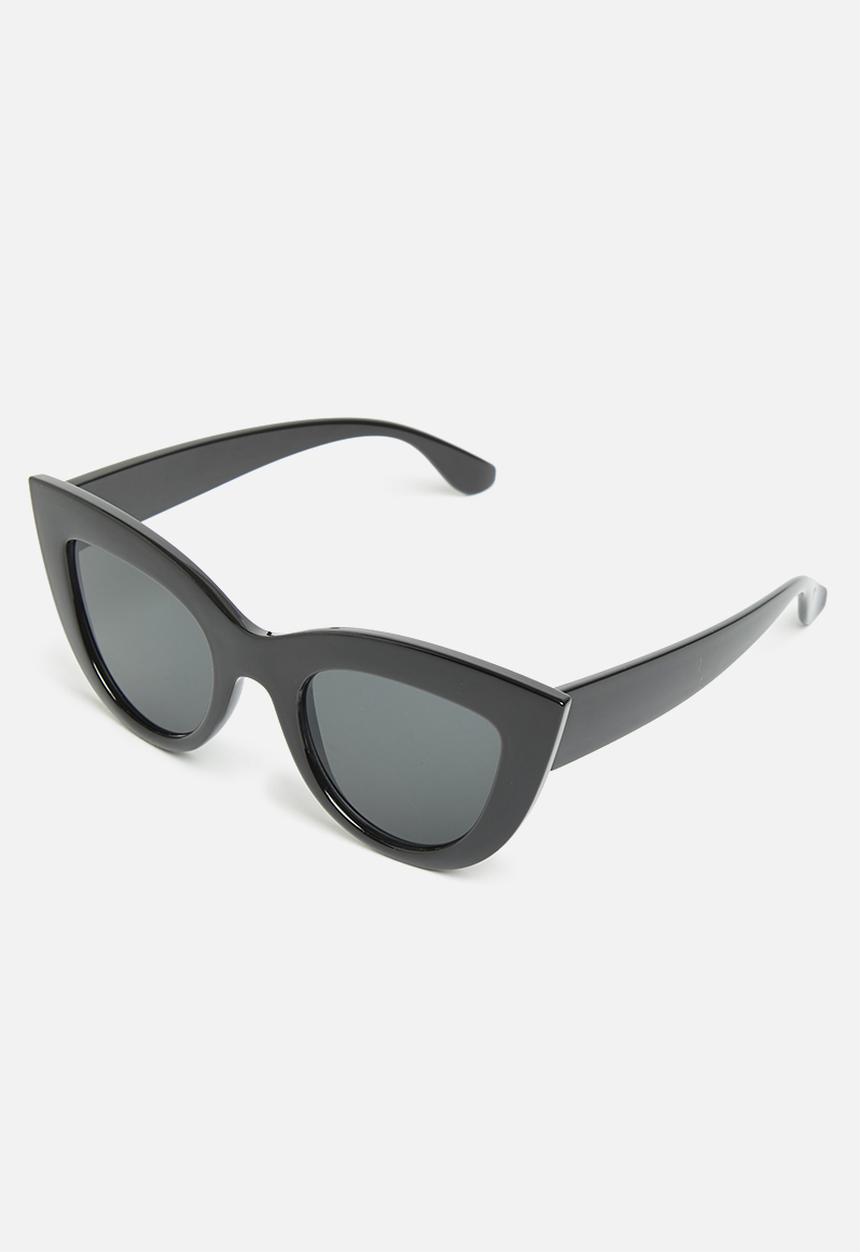 Superbalist - Trina cateye sunglasses - black