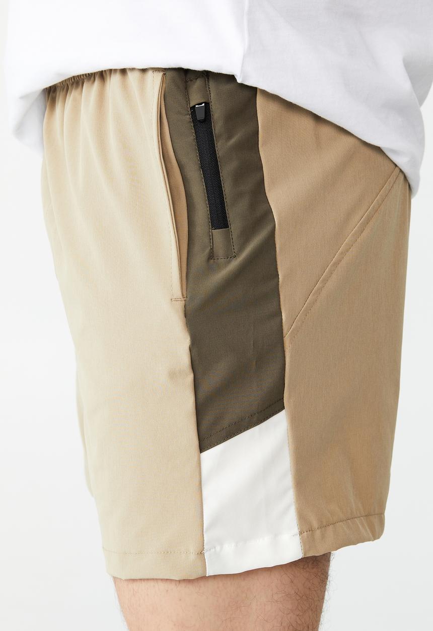 Cotton On - Active tech short - stone