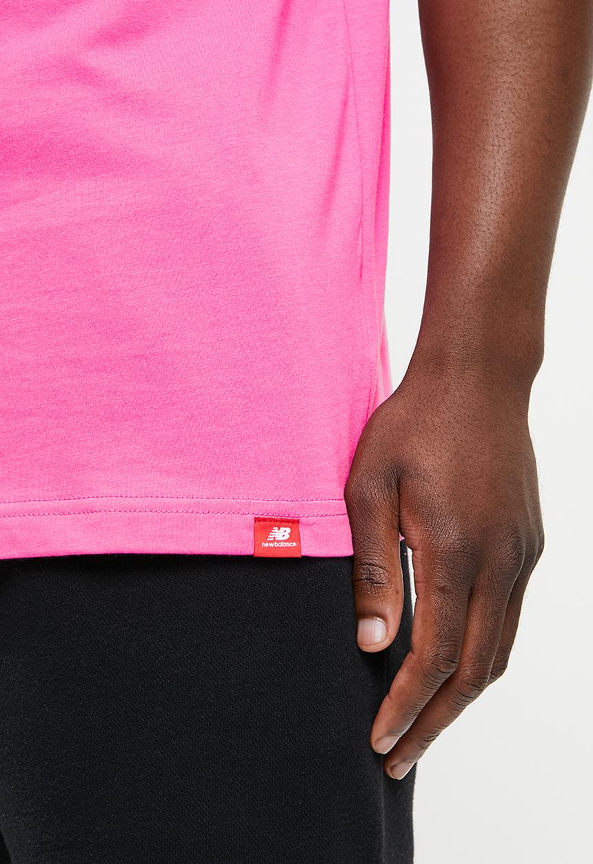 New Balance  - Nb essentials athletic club tee - sporty pink