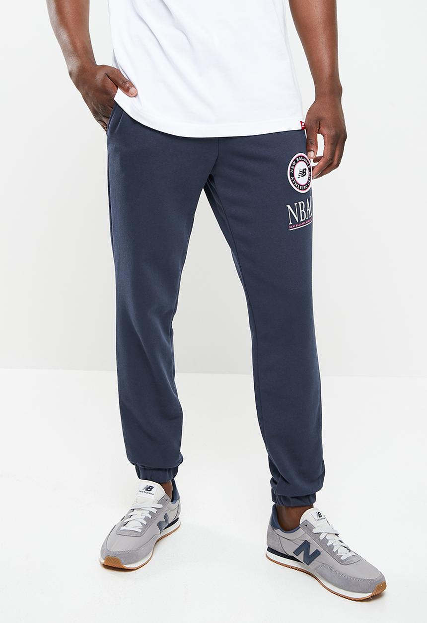 New Balance  - Nb essentials athletic club fleece pant - eclipse