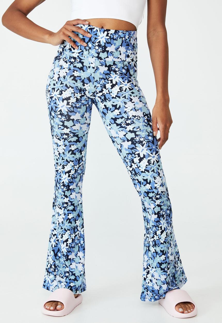 Cotton On - Contouring yoga flare - 80s garden blues