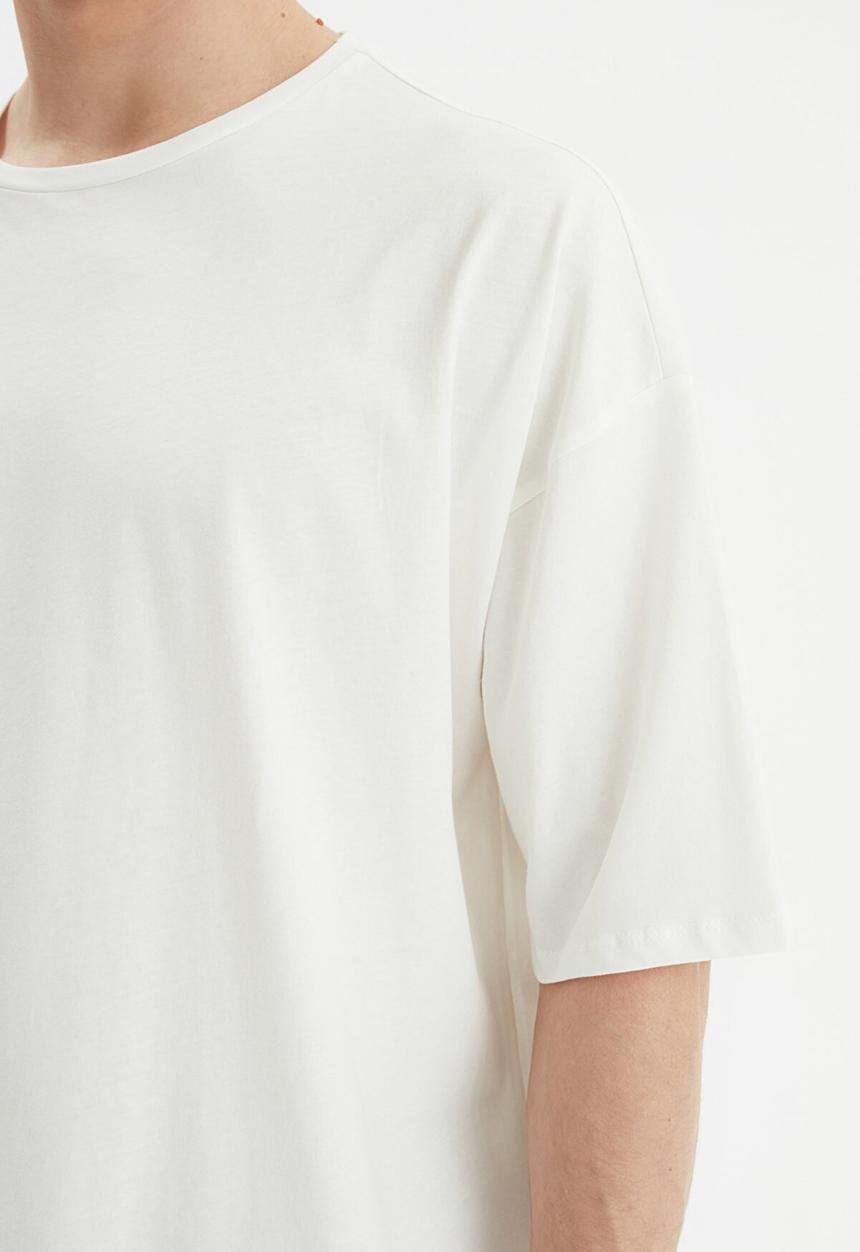 Trendyol - Let's do it together back print tee - ecru