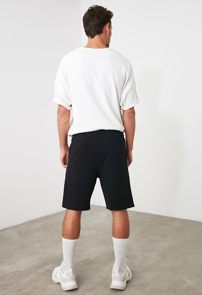 Trendyol - Piping detail contrast drawcord shorts - black