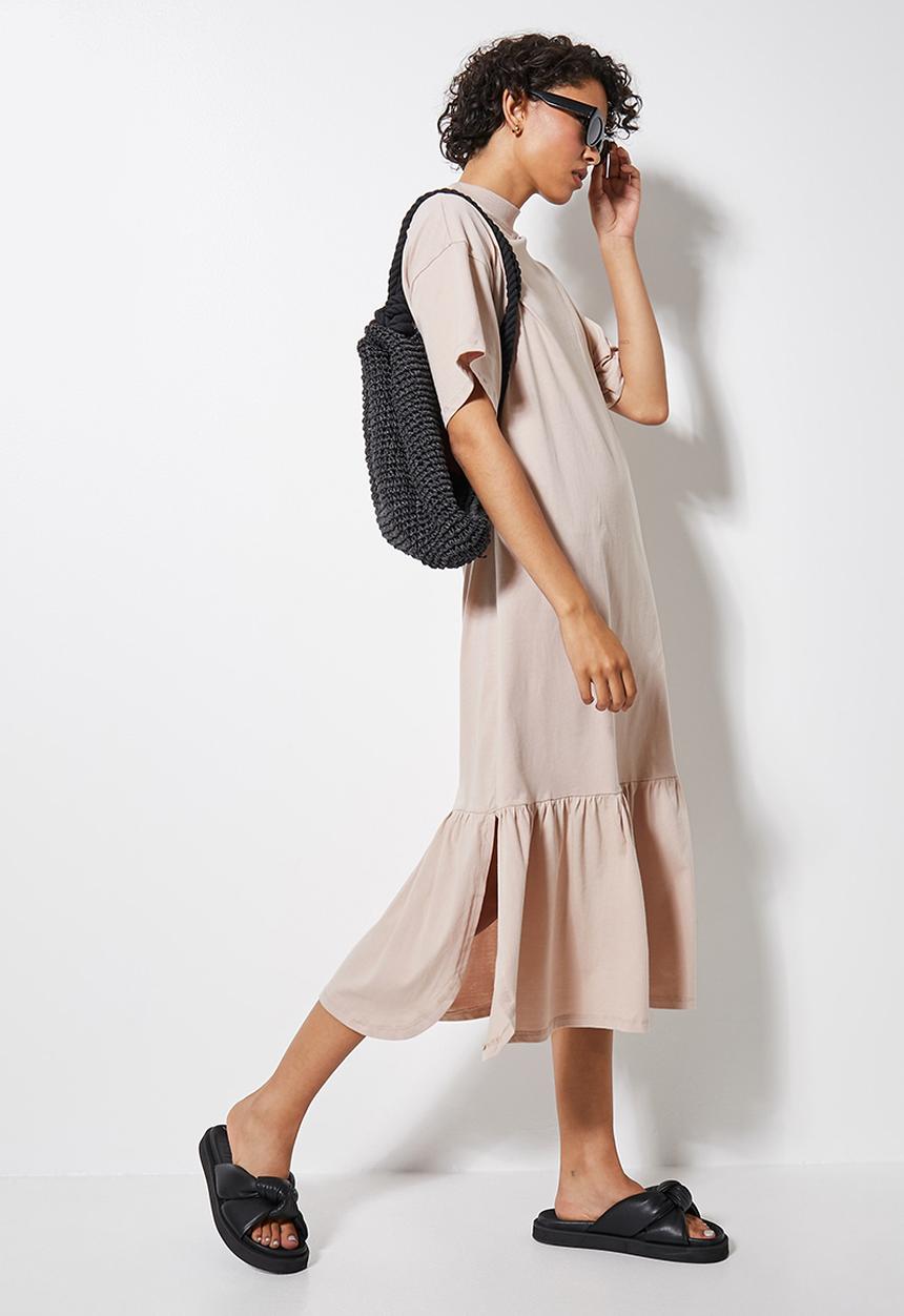 Superbalist - Curved hem T-shirt dress - bark