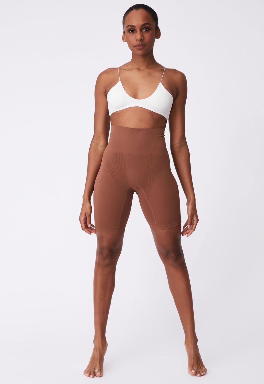 Cotton On - Smoother and shaper short - chocolate mousse