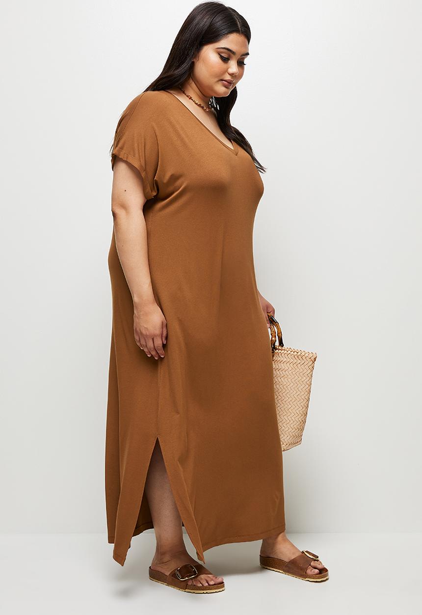 edit Plus - V-neck knit column maxi dress - tobacco