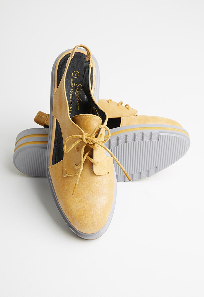 Seduction - Cutout flatform shoe - mustard