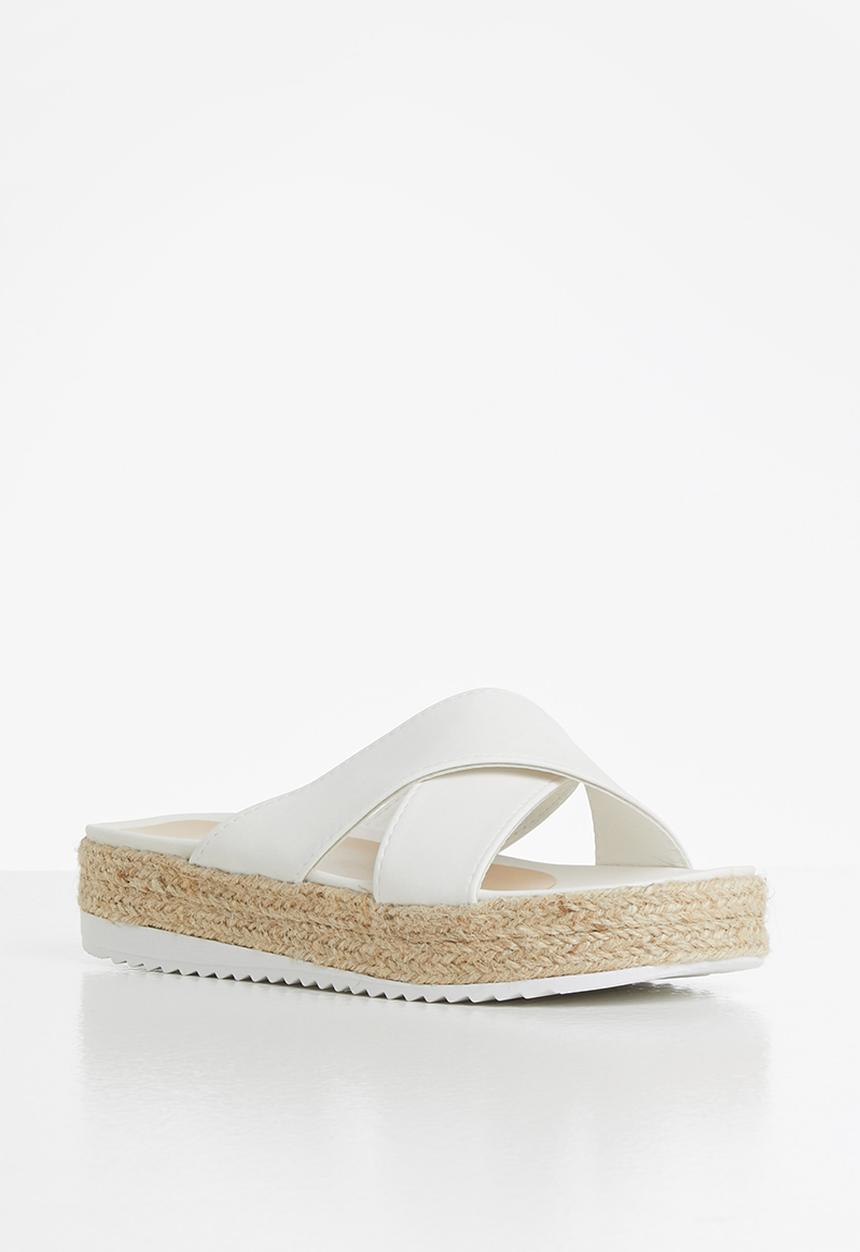 Seduction - Criss-cross flatform sandal - white
