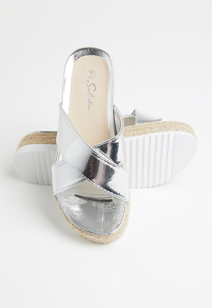 Seduction - Criss-cross flatform sandal - silver