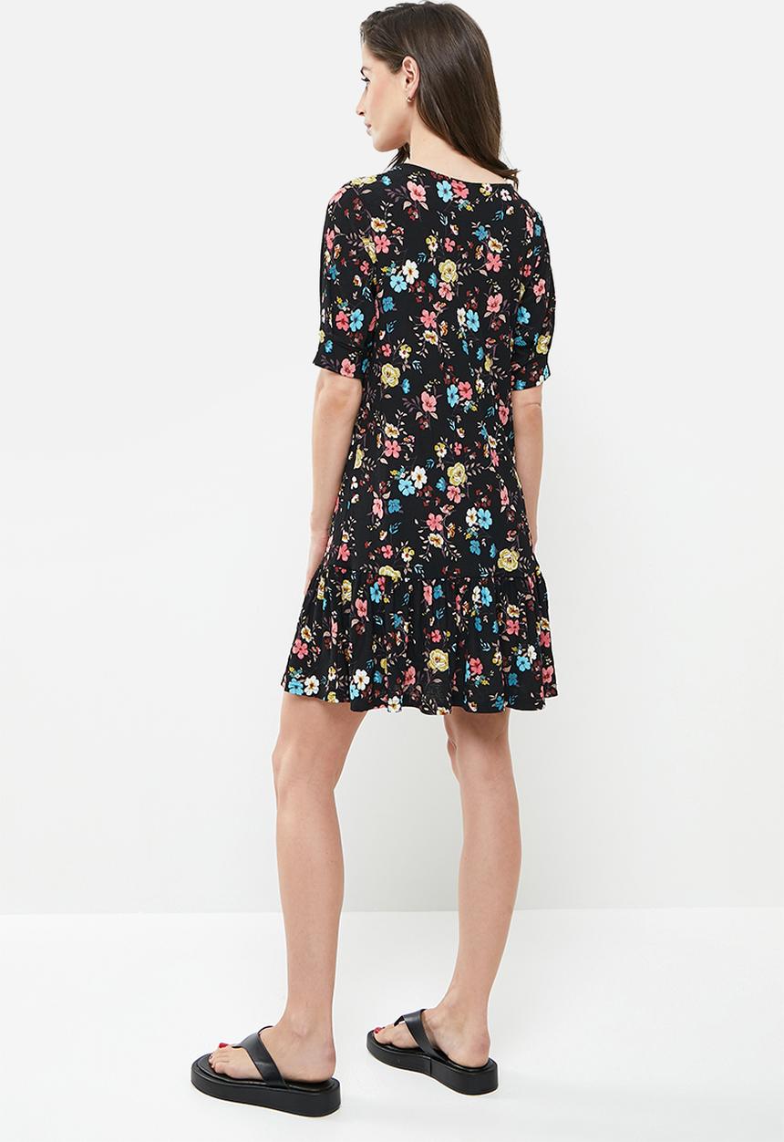 Jacqueline de Yong - Gitte svan 2/4 dress - black multicolor flower