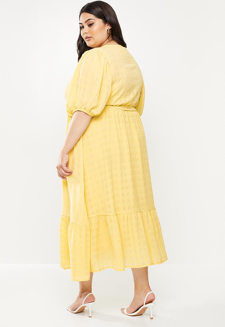 Me&B - Plus interest check wrap dress - marigold