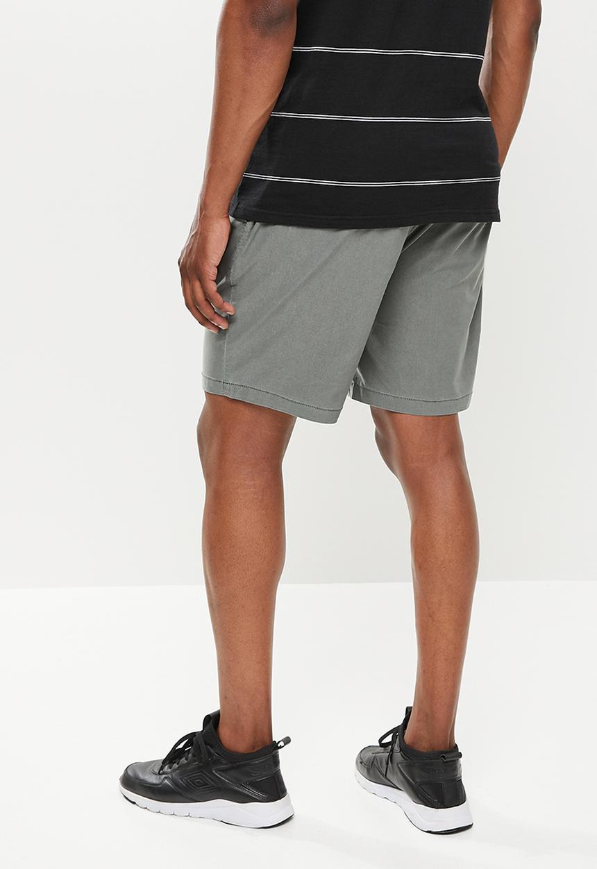 Hi-Tec - Every day volley short - olive