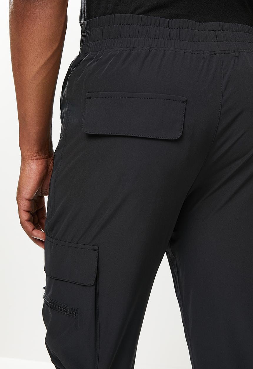 Cutty - Canyon regular fit cargo trackpants - black