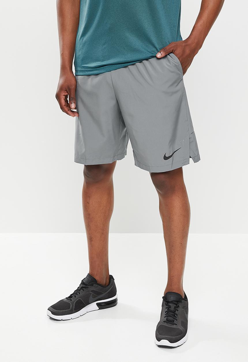 Nike - Nike Flex  Woven Training Shorts - smoke grey/black