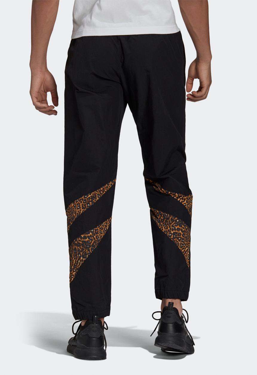 adidas Originals - ADIDAS SPRT ANIMAL PRINT SHARK WOVEN TRACK PANTS    - black & brown 