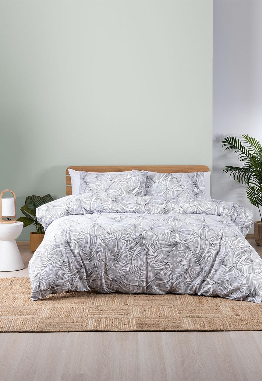 Linen House - Monstera duvet cover set - black & white