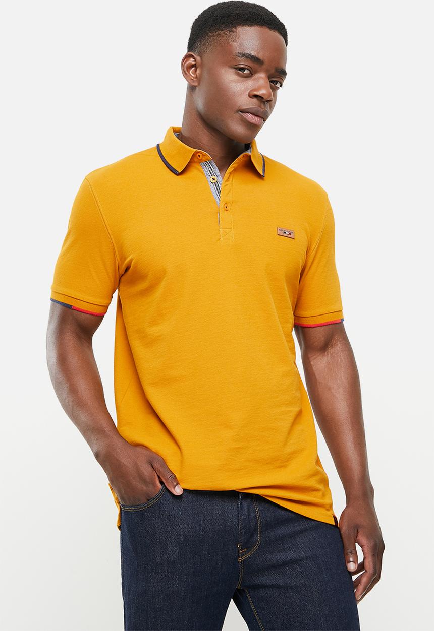 SOVIET - M cordova short sleeve pique golfer  - new mustard
