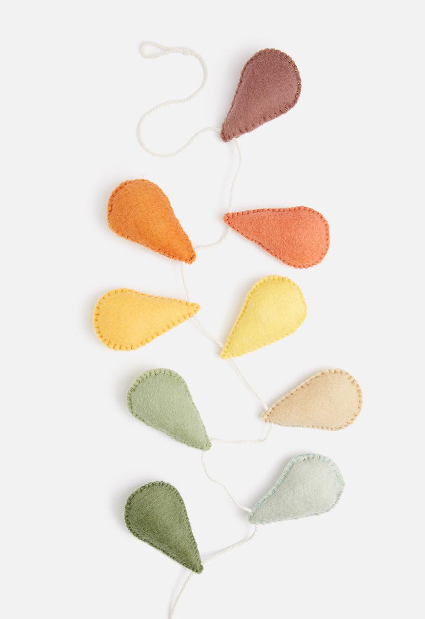 Sixth Floor - Raindrop felt garland - earthy