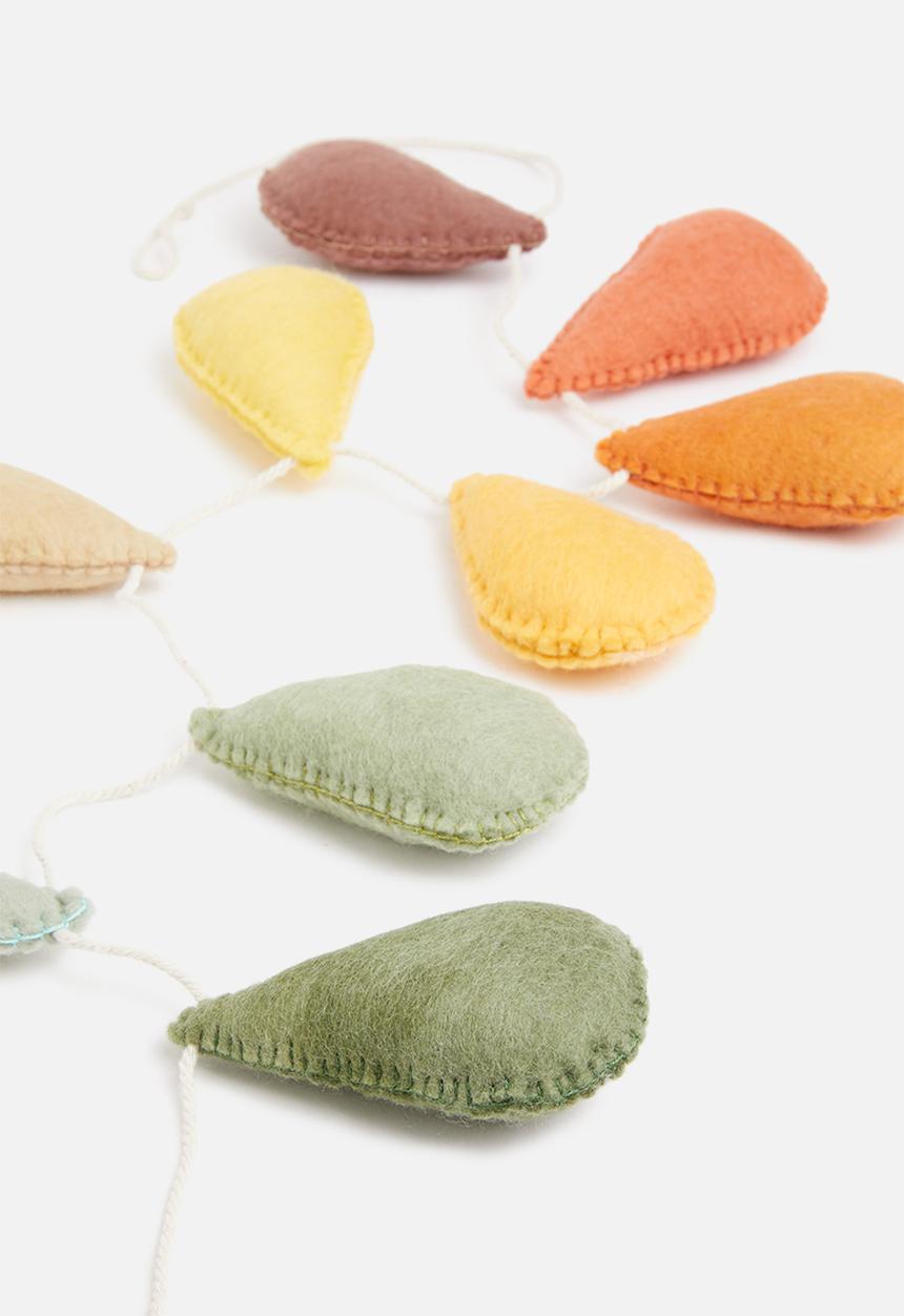 Sixth Floor - Raindrop felt garland - earthy