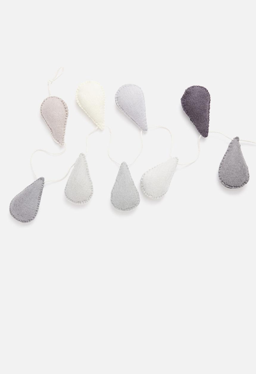 Sixth Floor - Raindrop felt garland - neutrals
