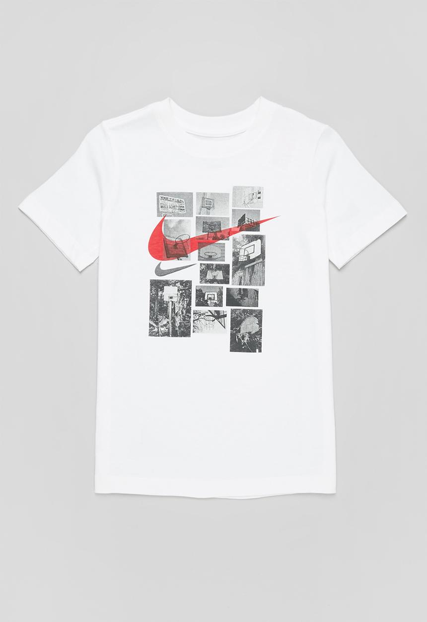 Nike - B nsw tee bball nvlty ho21 - white