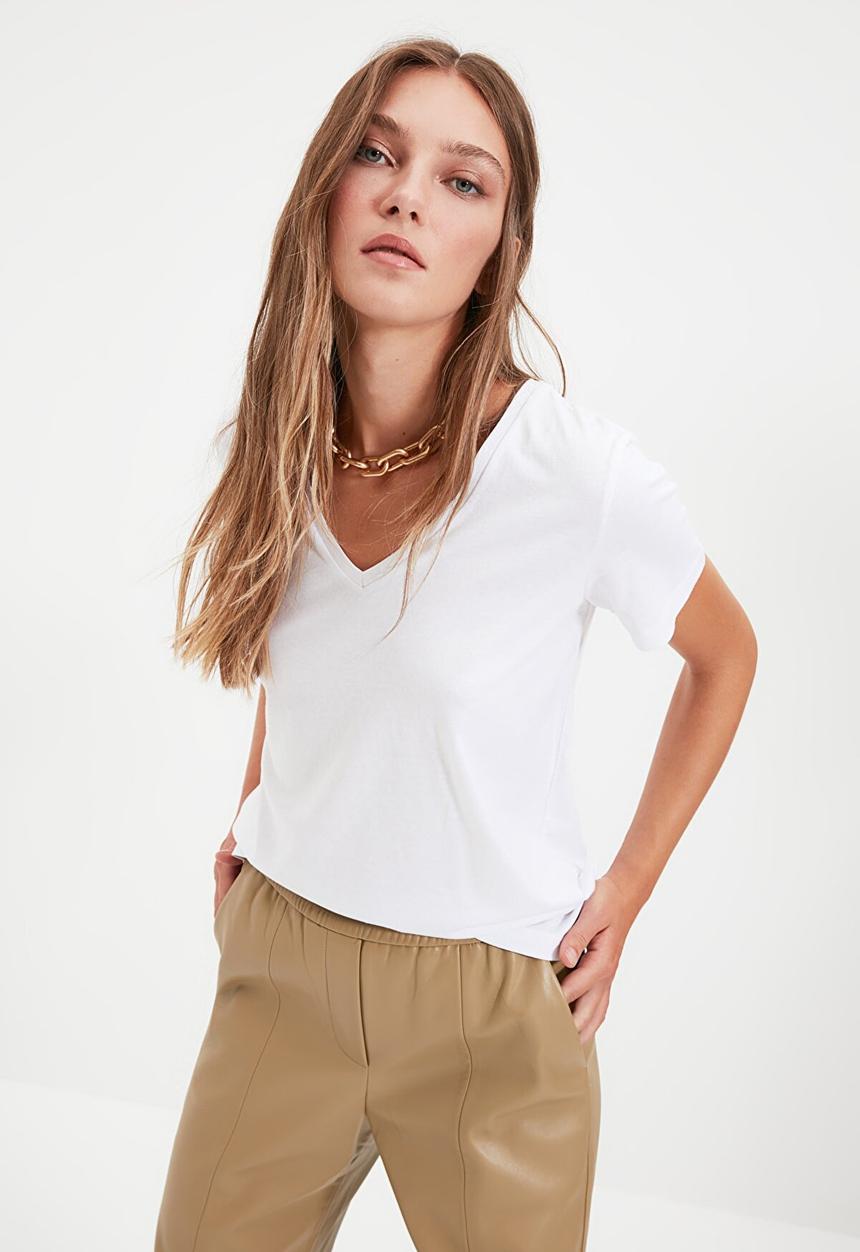 Trendyol - V-neck basic 100% cotton t-shirt - white