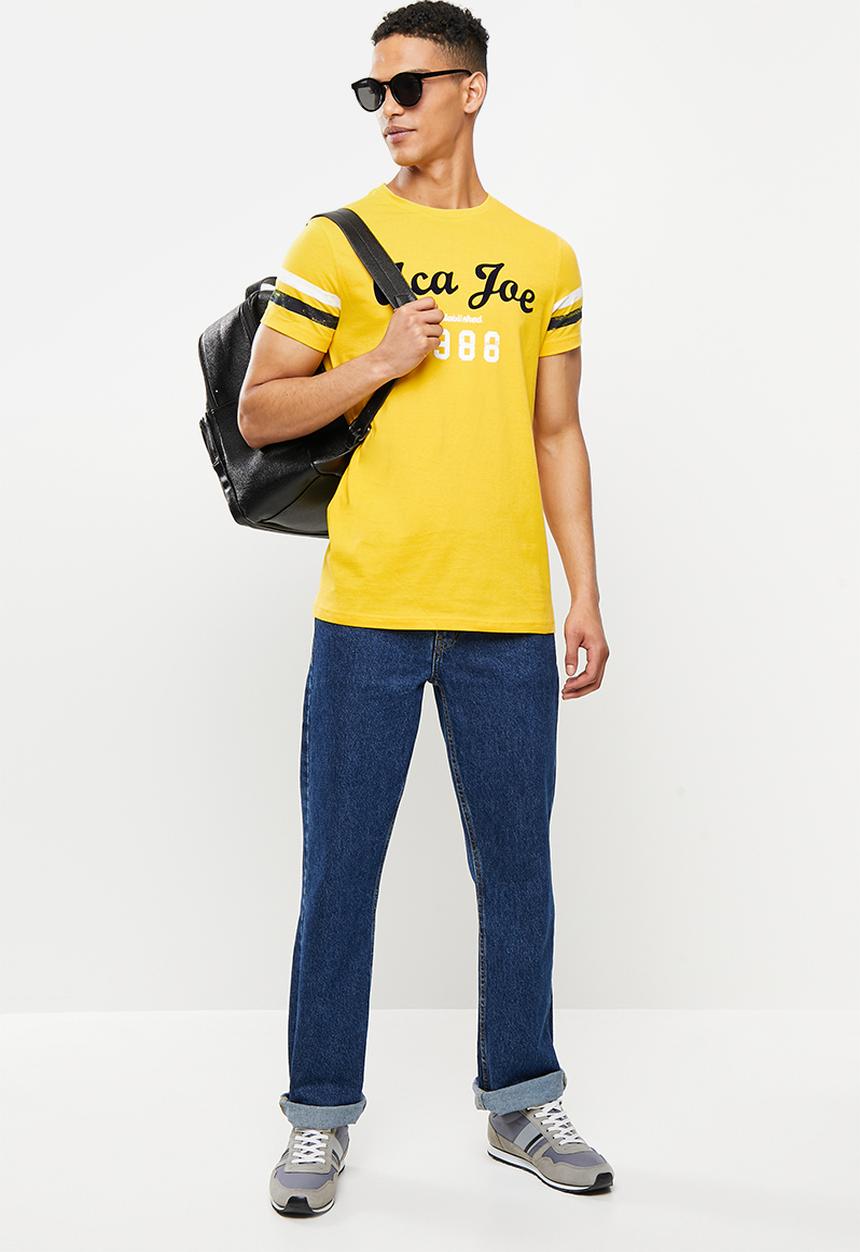 Aca Joe - Distressed flat print stripe sleeve tee - yellow