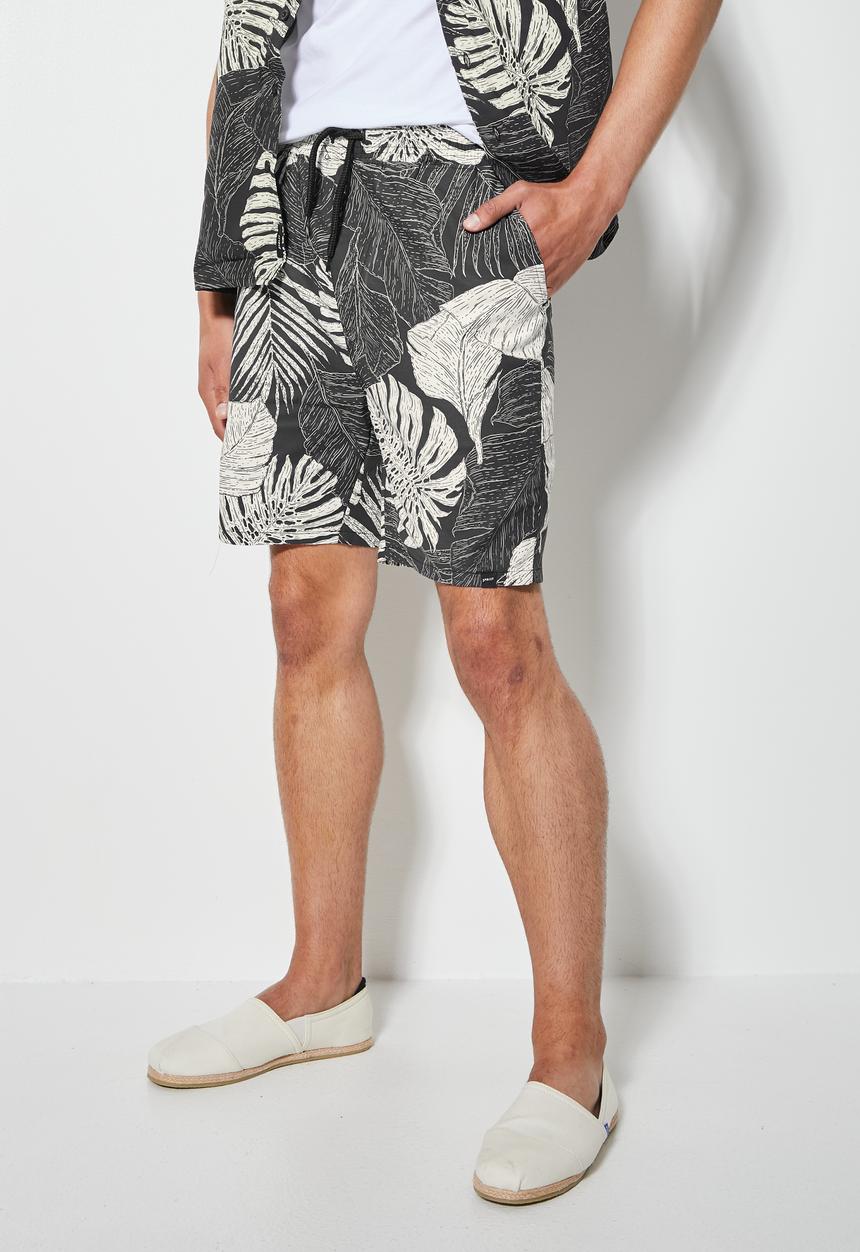 Superbalist - Deco pattern elasticated short - black palm & white