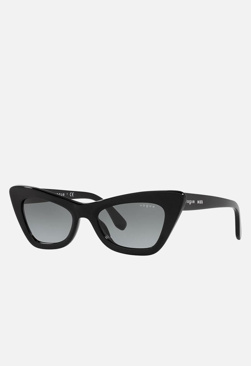 Vogue Eyewear - Cat eye sunglasses - black